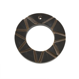 *1109-1352 - Horn Pendant Donut 42MM Black Engraved Design 2pcs India *1109-1352,corne,Pendant,Natural,Horn,42MM,Round,Donut,Black,Black,Engraved Design,India,2pcs,montreal, quebec, canada, beads, wholesale