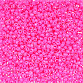T-1101-2036 - Glass Bead Seed Bead Round 8/0 Preciosa Pink Chalk Dyed 50g app. 2000pcs Czech Republic T-1101-2036,Weaving,Seed beads,Czech,8/0,Bead,Seed Bead,Glass,Glass,8/0,Round,Round,Pink,Pink Chalk,Dyed,montreal, quebec, canada, beads, wholesale